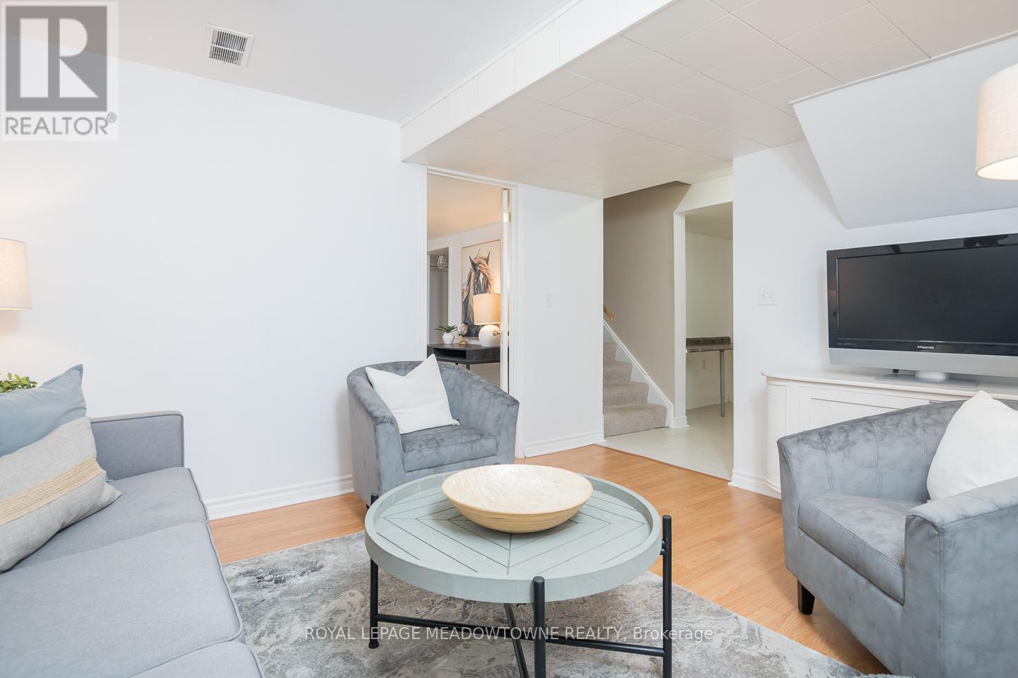 












1617 GOWLING TERRACE

,
Milton,




Ontario
L9T5J6

