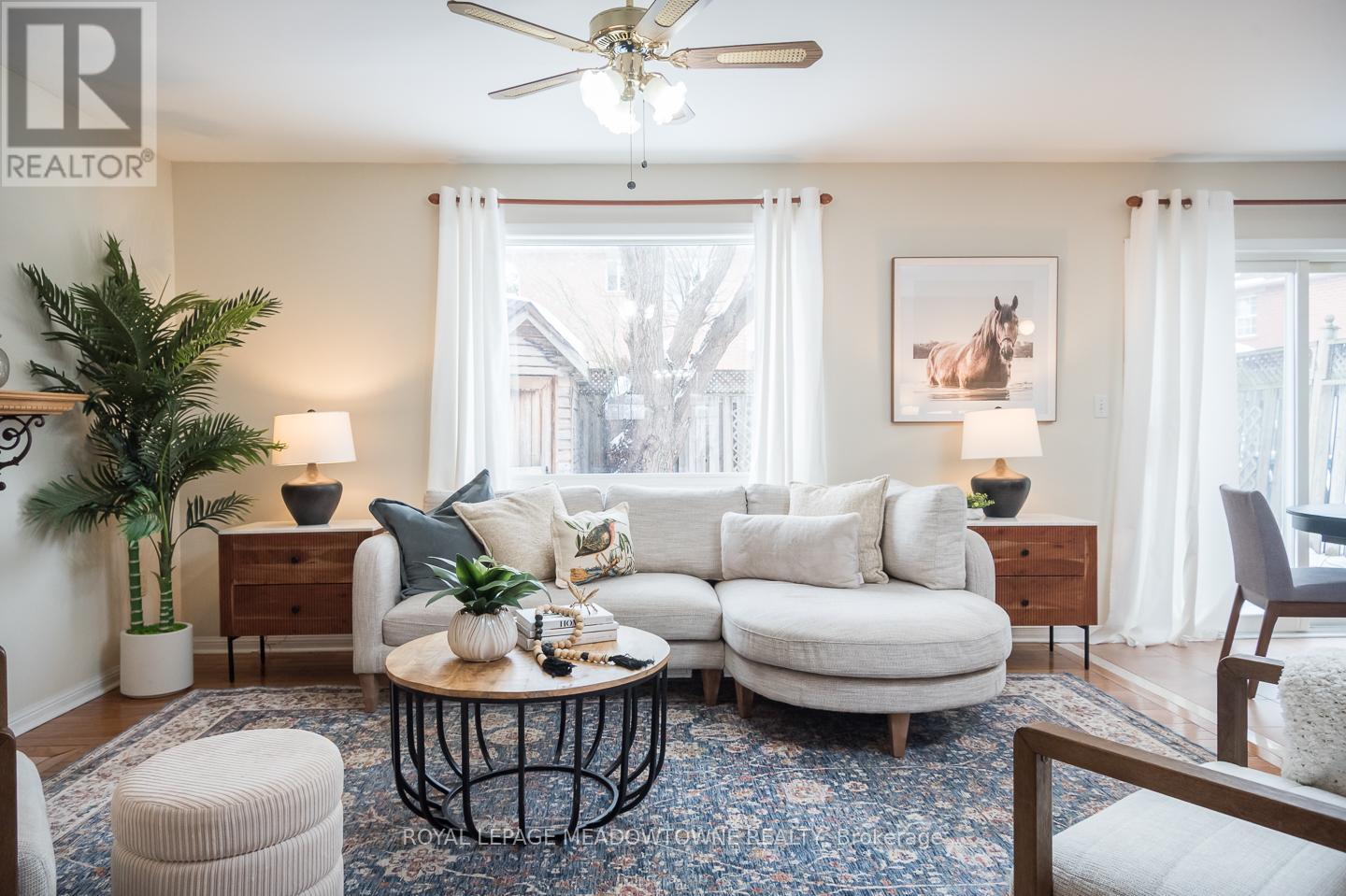 












1617 GOWLING TERRACE

,
Milton,




Ontario
L9T5J6

