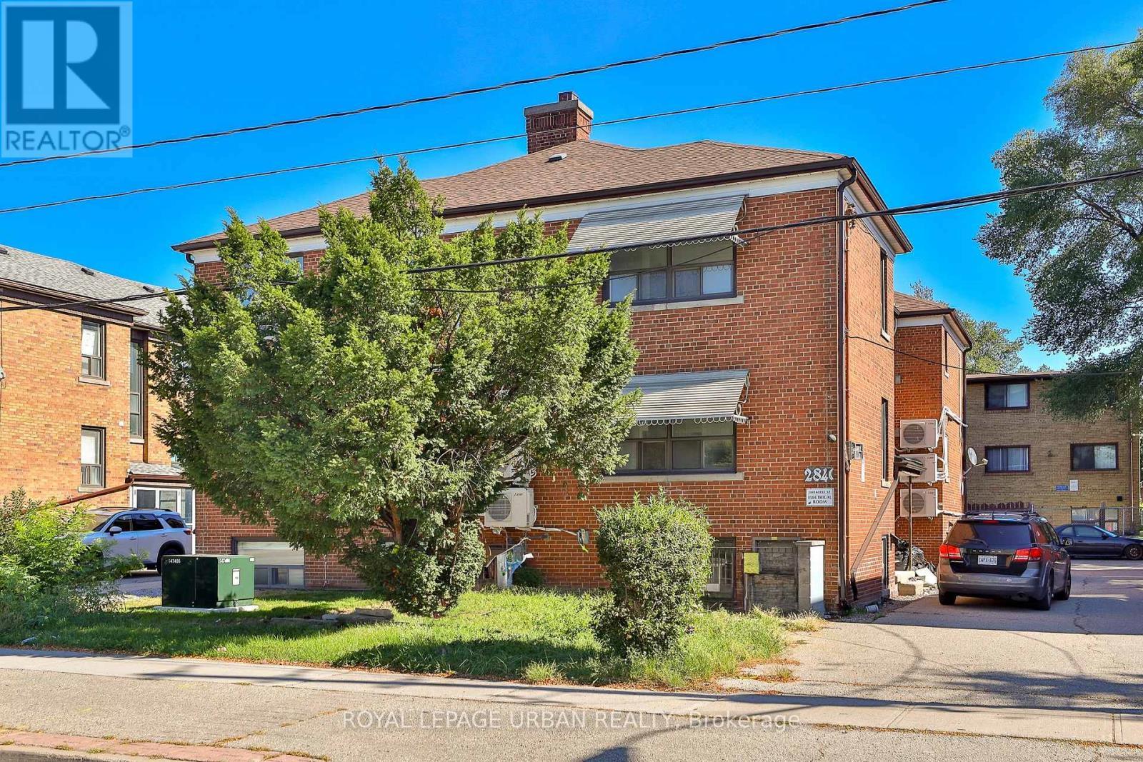 












6 - 2841 KEELE STREET

,
Toronto,




Ontario
M3M2G7


