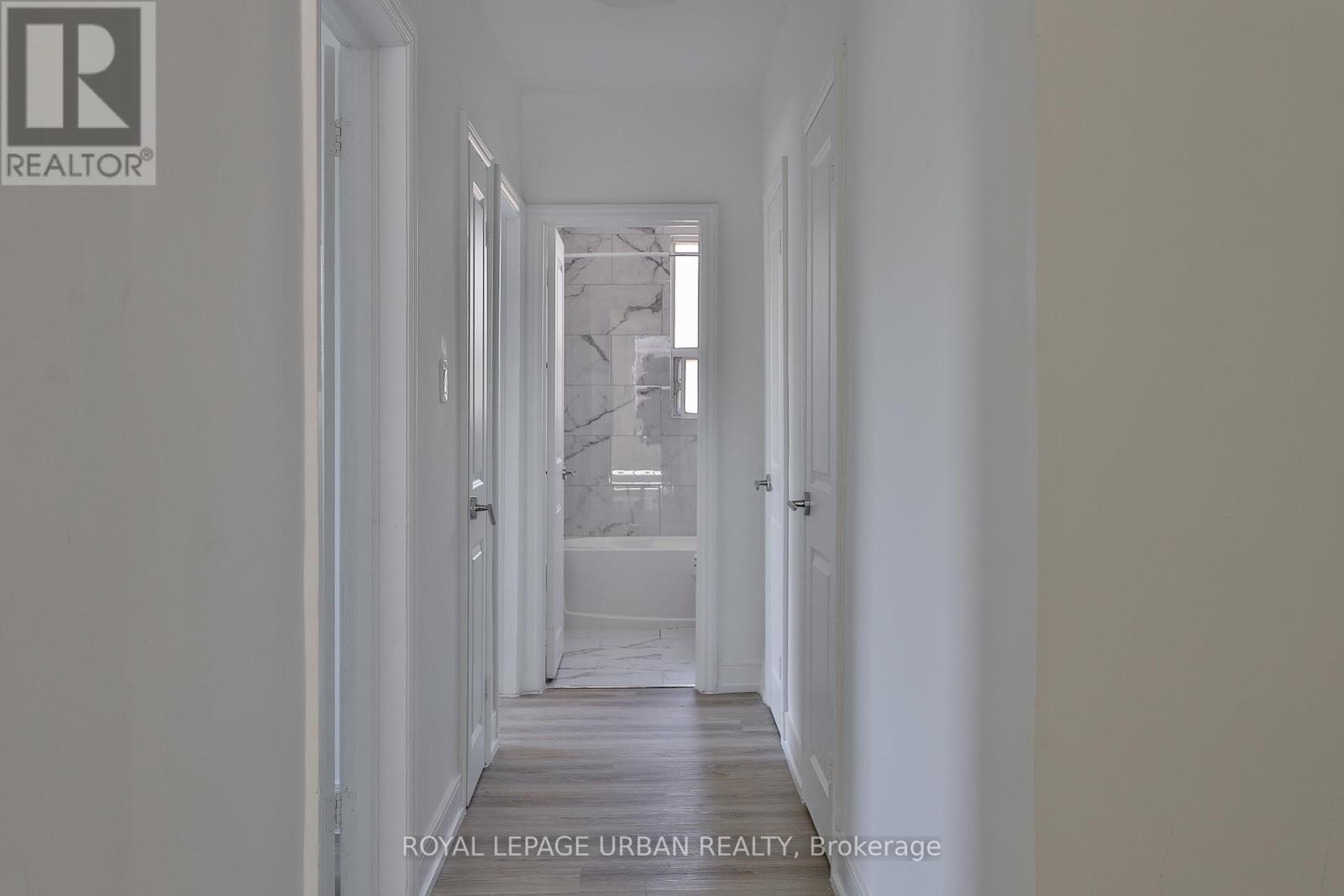 












6 - 2841 KEELE STREET

,
Toronto,




Ontario
M3M2G7

