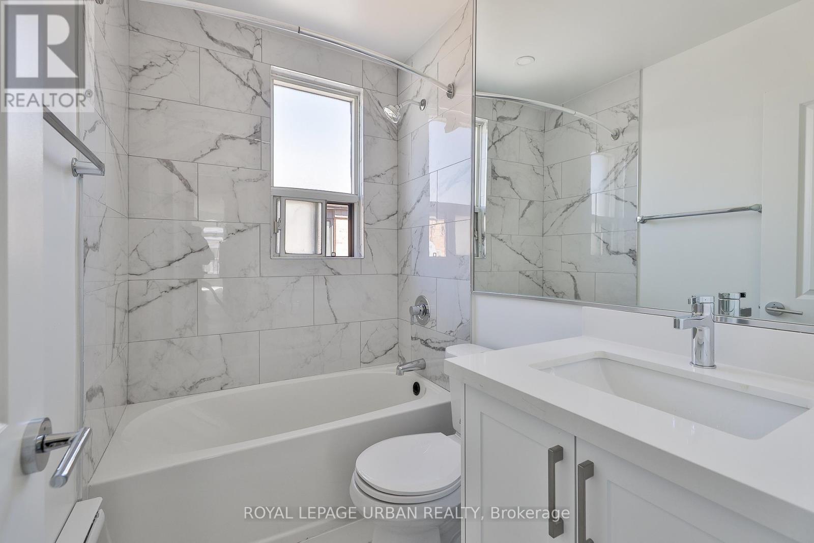 












6 - 2841 KEELE STREET

,
Toronto,




Ontario
M3M2G7

