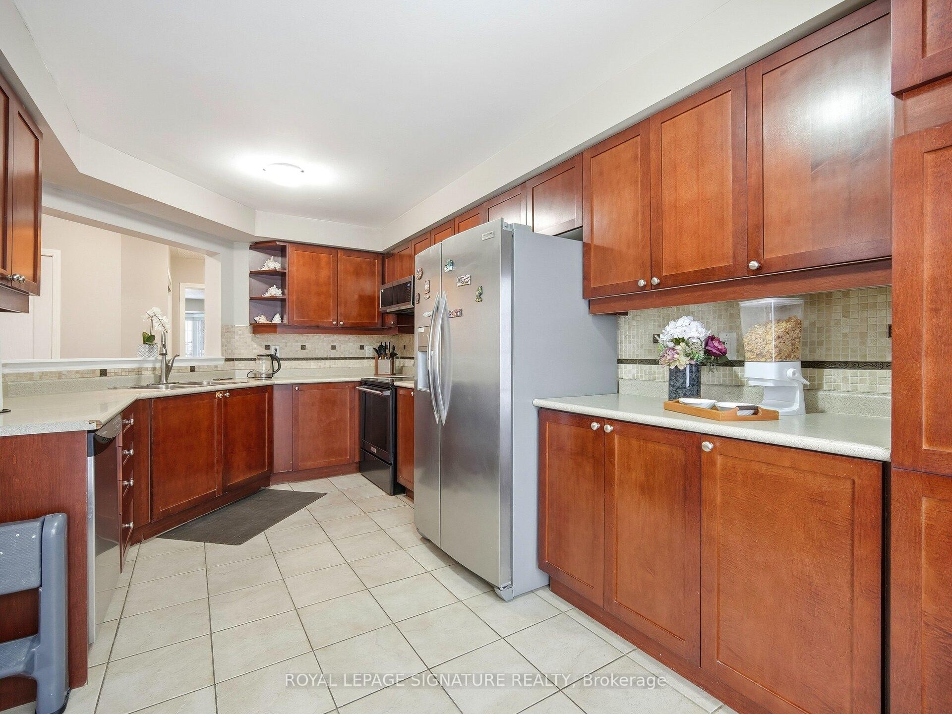 









92


Owlridge

Drive,
Brampton,




ON
L6X 0M5

