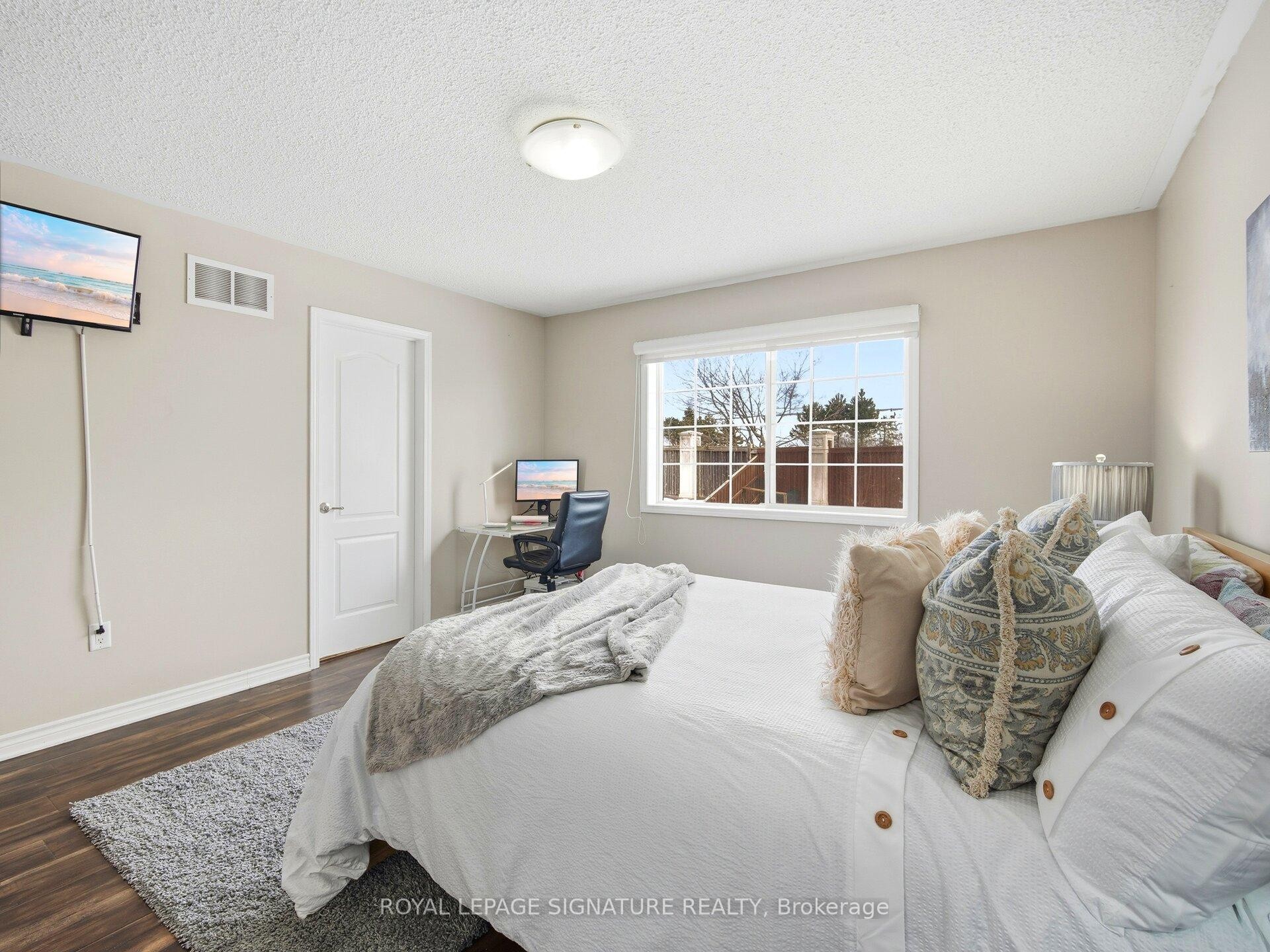









92


Owlridge

Drive,
Brampton,




ON
L6X 0M5

