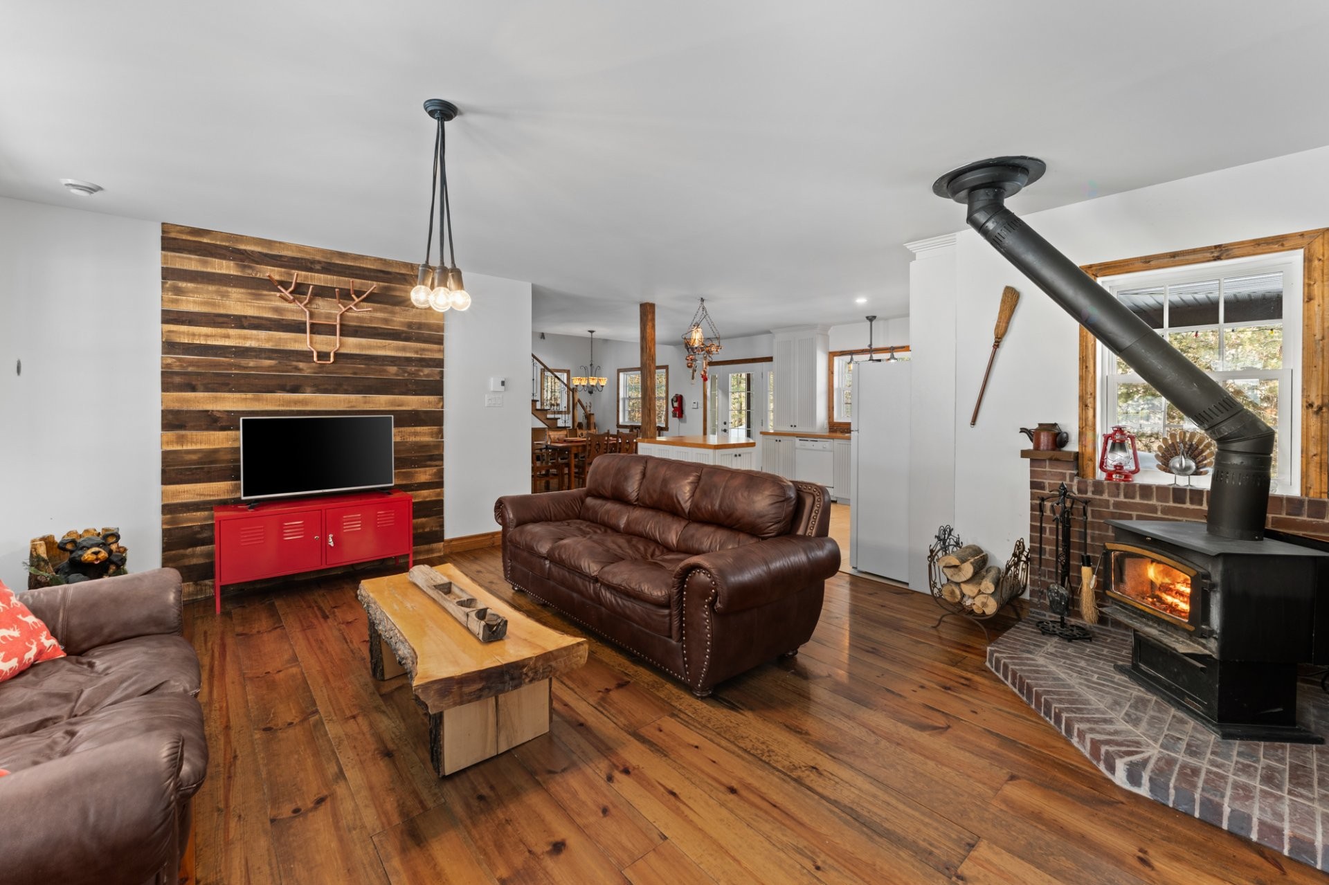 









1193


Ch. du Lac-Deligny O.

,
Mandeville,




QC
J0K1L0

