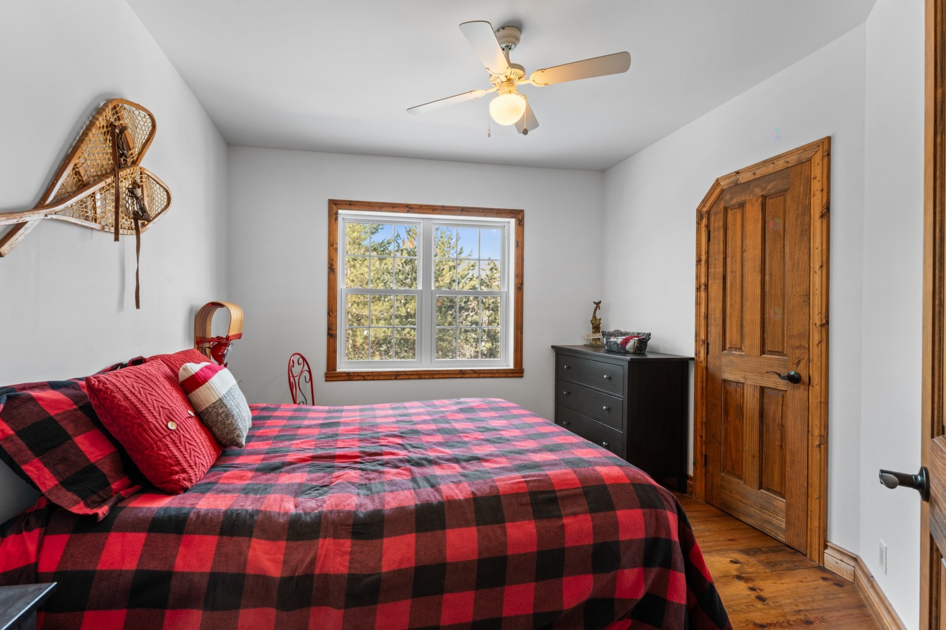 









1193


Ch. du Lac-Deligny O.

,
Mandeville,




QC
J0K1L0

