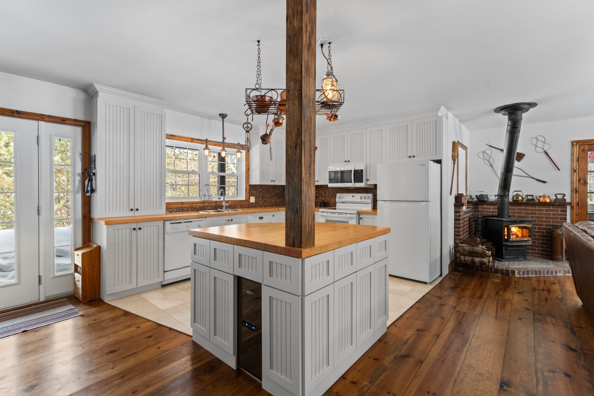 









1193


Ch. du Lac-Deligny O.

,
Mandeville,




QC
J0K1L0

