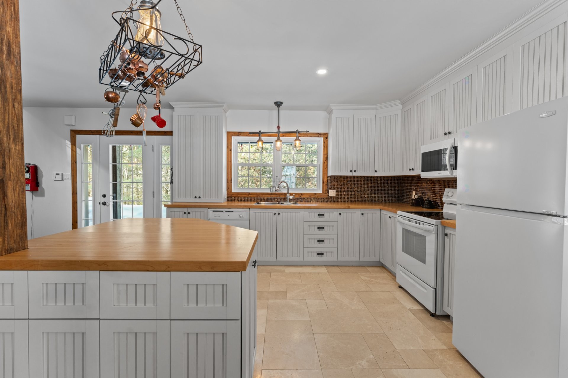 









1193


Ch. du Lac-Deligny O.

,
Mandeville,




QC
J0K1L0

