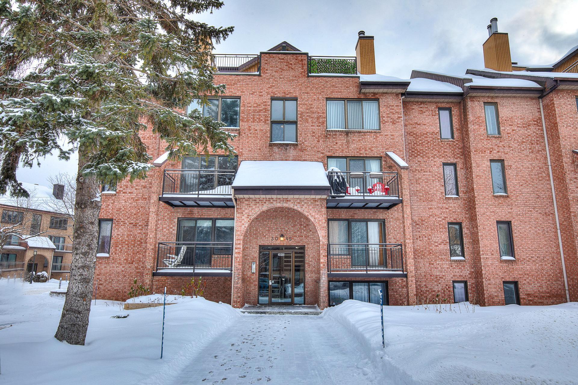 









3045


Rue Pierre-Thomas-Hurteau

, 4,
Longueuil (Saint-Hubert),




QC
J3Y8K6

