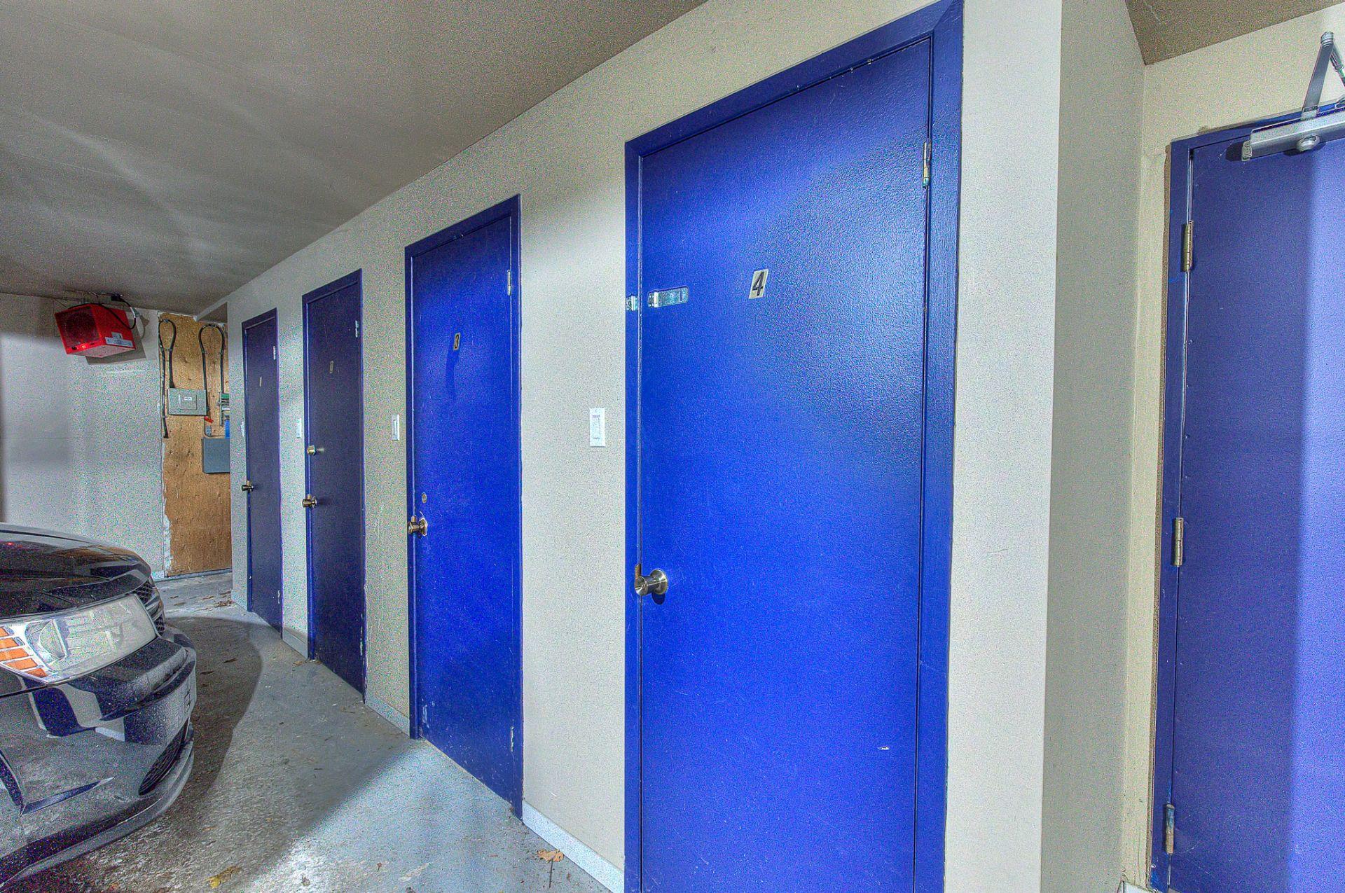 









3045


Rue Pierre-Thomas-Hurteau

, 4,
Longueuil (Saint-Hubert),




QC
J3Y8K6

