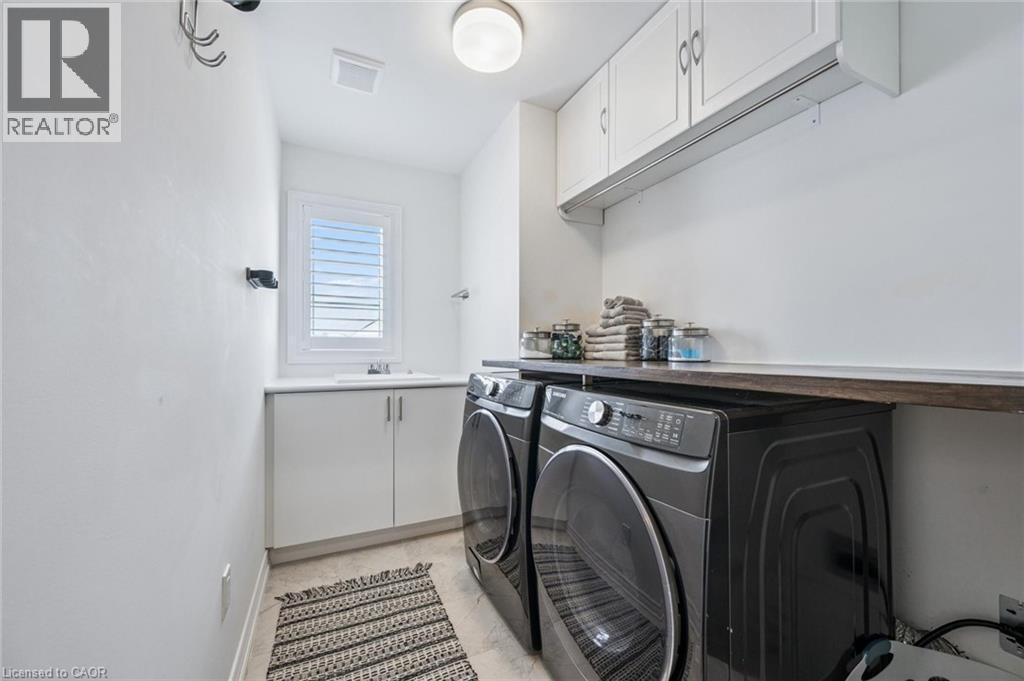 












1383 FARMSTEAD Drive

,
Milton,




Ontario
L9E1K4

