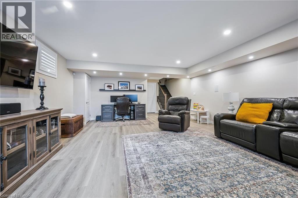 












1383 FARMSTEAD Drive

,
Milton,




Ontario
L9E1K4

