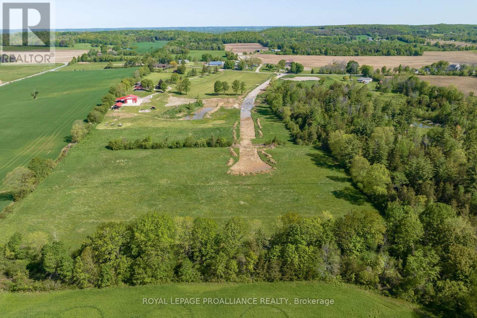












12 BEREND COURT

,
Quinte West (Frankford Ward),




Ontario
K0K2C0

