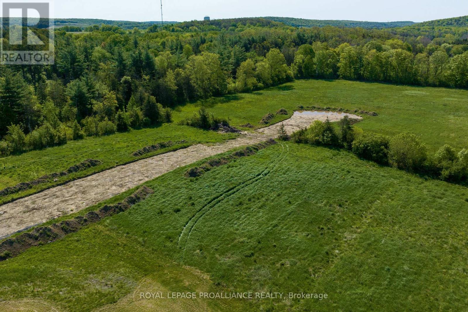 












12 BEREND COURT

,
Quinte West (Frankford Ward),




Ontario
K0K2C0


