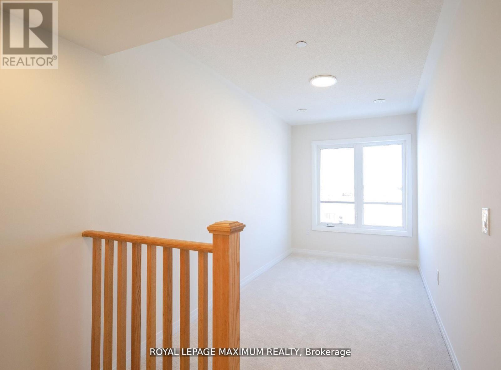 












1 - 11 BAYNES WAY N

,
Bradford West Gwillimbury,




Ontario
L3Z4M1

