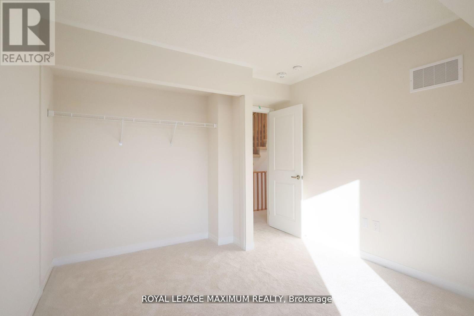 












1 - 11 BAYNES WAY N

,
Bradford West Gwillimbury,




Ontario
L3Z4M1

