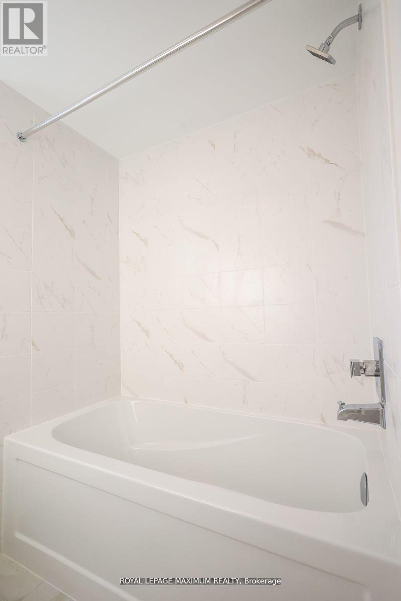 












1 - 11 BAYNES WAY N

,
Bradford West Gwillimbury,




Ontario
L3Z4M1

