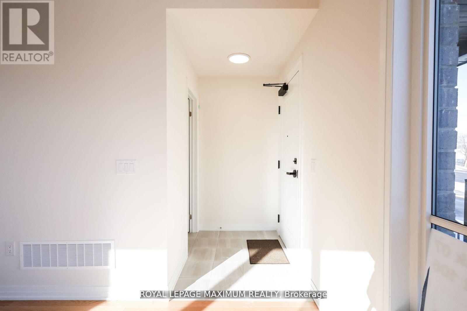 












1 - 11 BAYNES WAY N

,
Bradford West Gwillimbury,




Ontario
L3Z4M1

