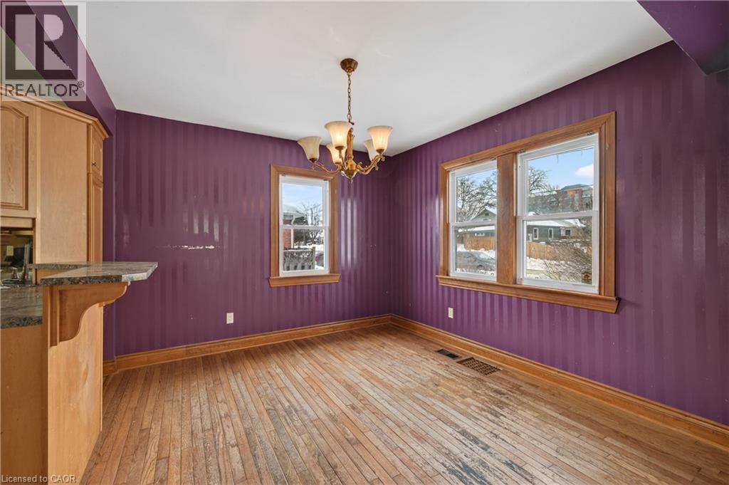 












632 PERCY Street

,
London,




Ontario
N6C2L7

