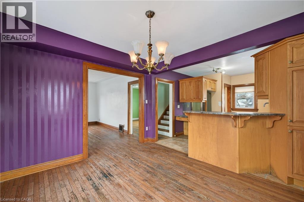 












632 PERCY Street

,
London,




Ontario
N6C2L7

