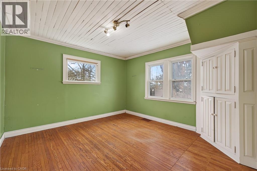 












632 PERCY Street

,
London,




Ontario
N6C2L7

