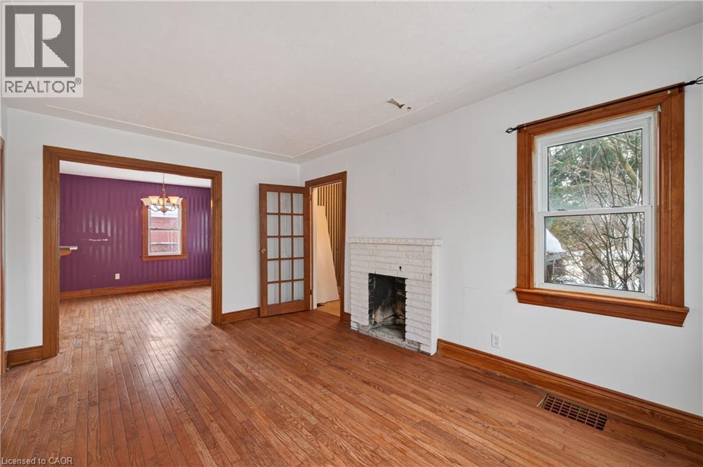 












632 PERCY Street

,
London,




Ontario
N6C2L7

