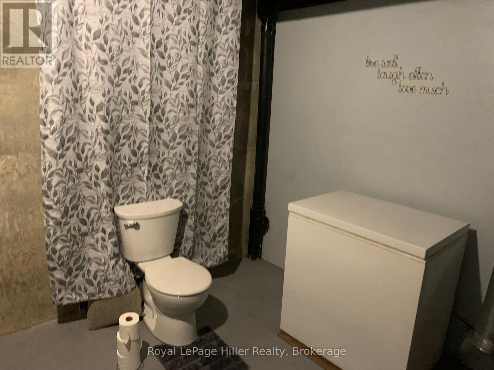 












56 CREHAN CRESCENT

,
Stratford,




Ontario
N4Z1B7

