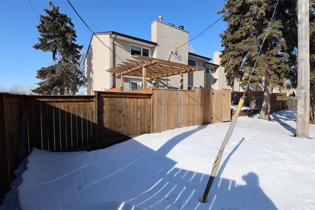 









1720


Taylor

AVE, 12,
Winnipeg,




MB
R3N 0N8

