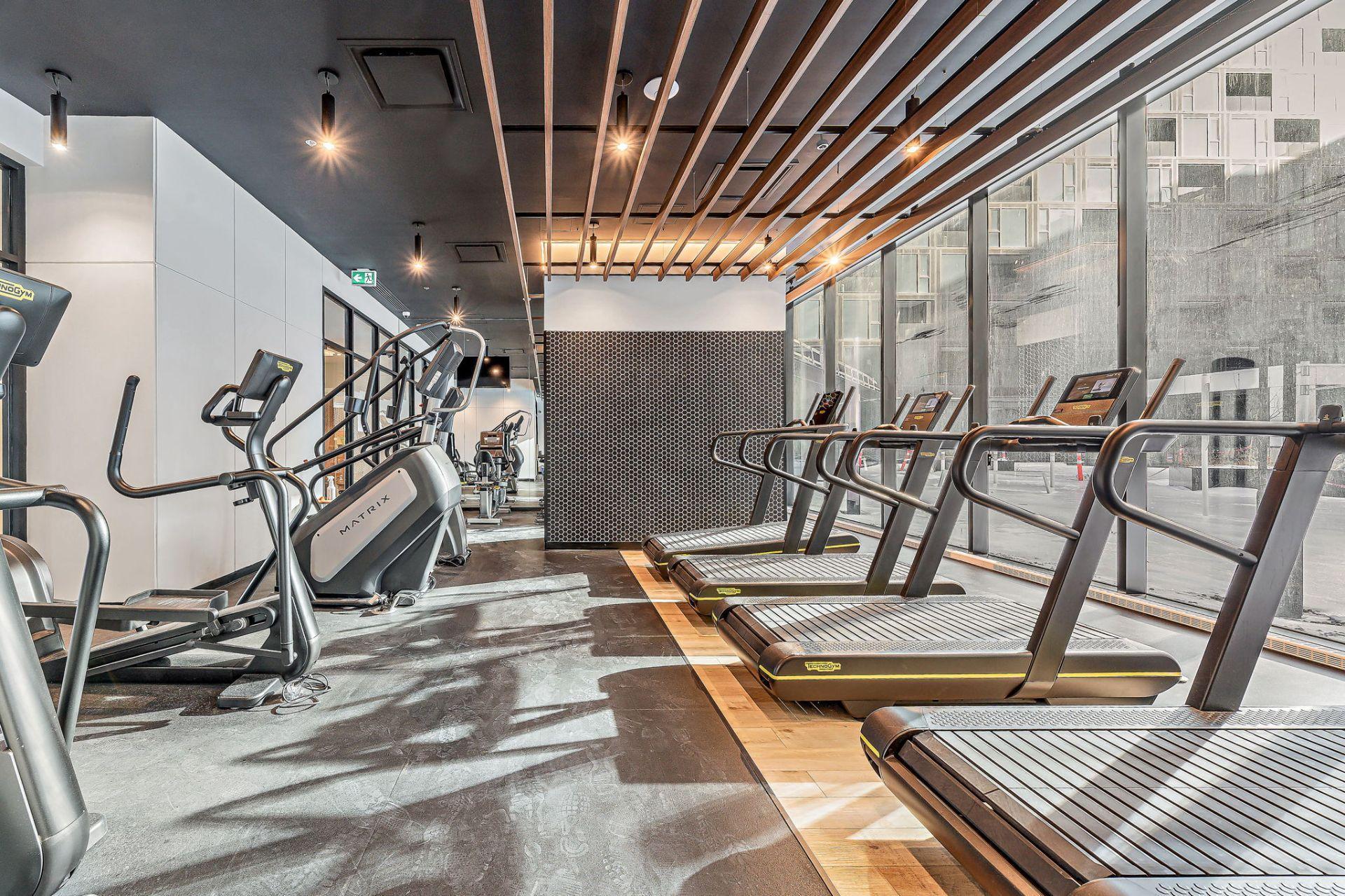 









1210


Rue Jeanne-Mance

, 5712,
Montréal (Ville-Marie),




QC
H2X1M1

