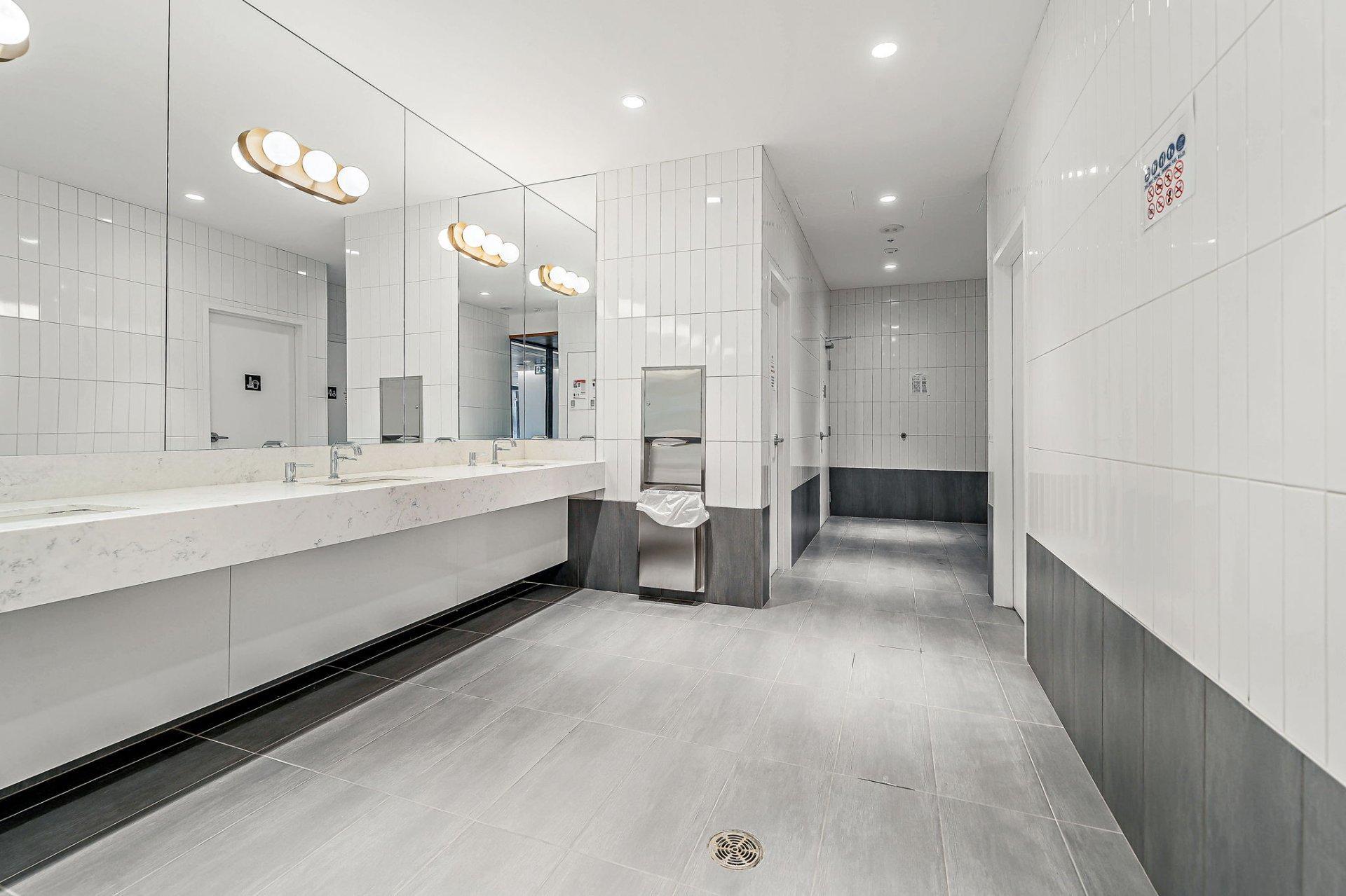 









1210


Rue Jeanne-Mance

, 5712,
Montréal (Ville-Marie),




QC
H2X1M1

