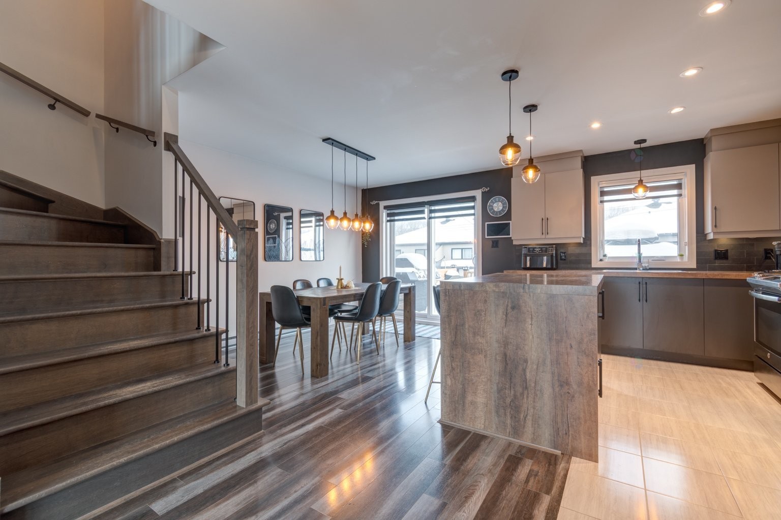 









820


Rue Ste-Marie

,
Saint-Roch-de-Richelieu,




QC
J0L2M0

