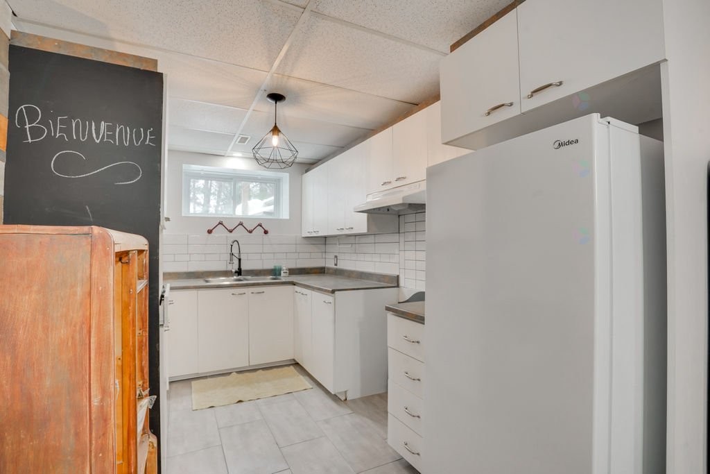 









72


Rue de Bouchette

,
Cantley,




QC
J8V3L8


