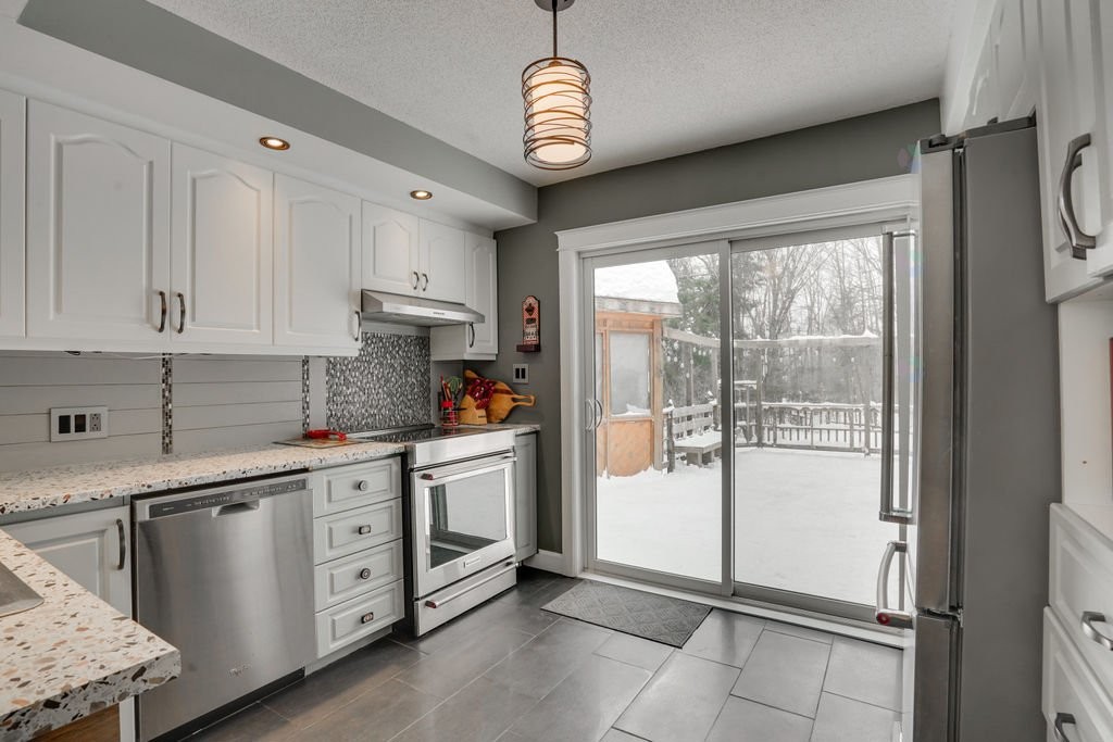 









72


Rue de Bouchette

,
Cantley,




QC
J8V3L8

