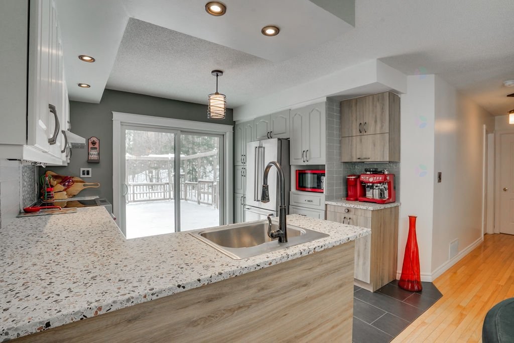 









72


Rue de Bouchette

,
Cantley,




QC
J8V3L8

