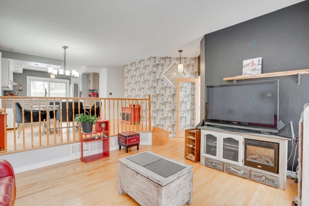 









72


Rue de Bouchette

,
Cantley,




QC
J8V3L8

