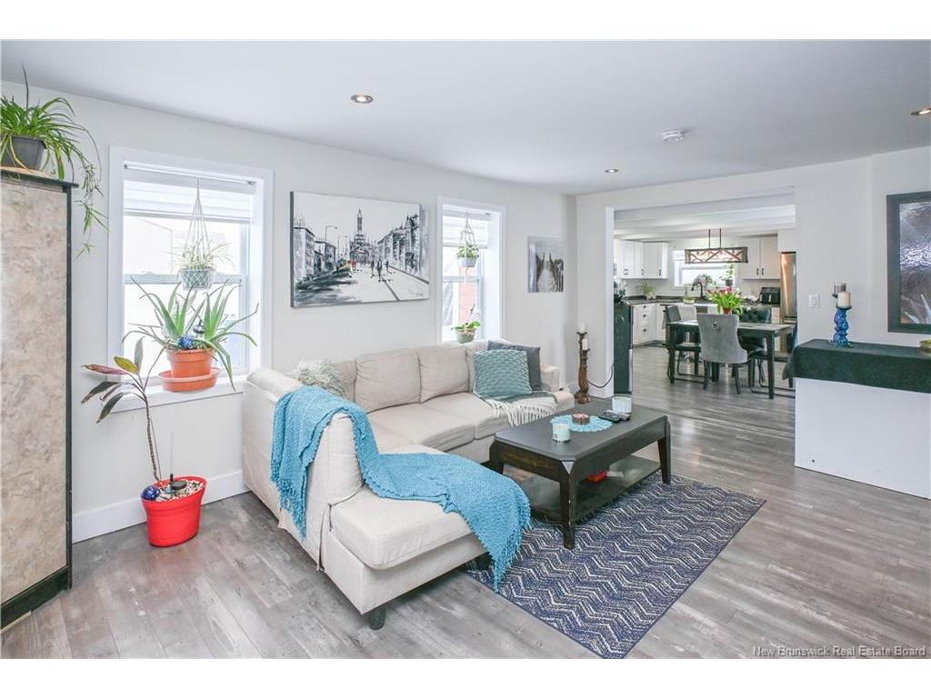 









927


Paquetville

RD,
Bas-Paquetville,




NB
E8R 1E7

