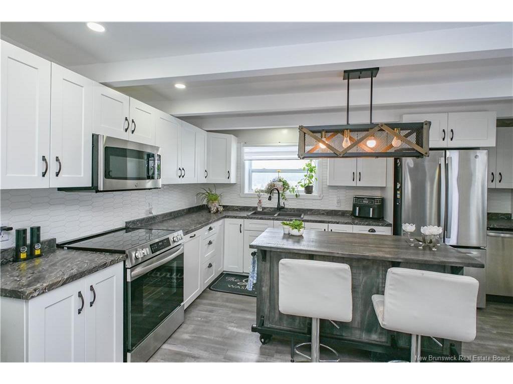 









927


Paquetville

RD,
Bas-Paquetville,




NB
E8R 1E7

