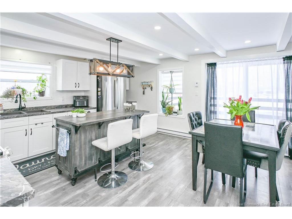 









927


Paquetville

RD,
Bas-Paquetville,




NB
E8R 1E7

