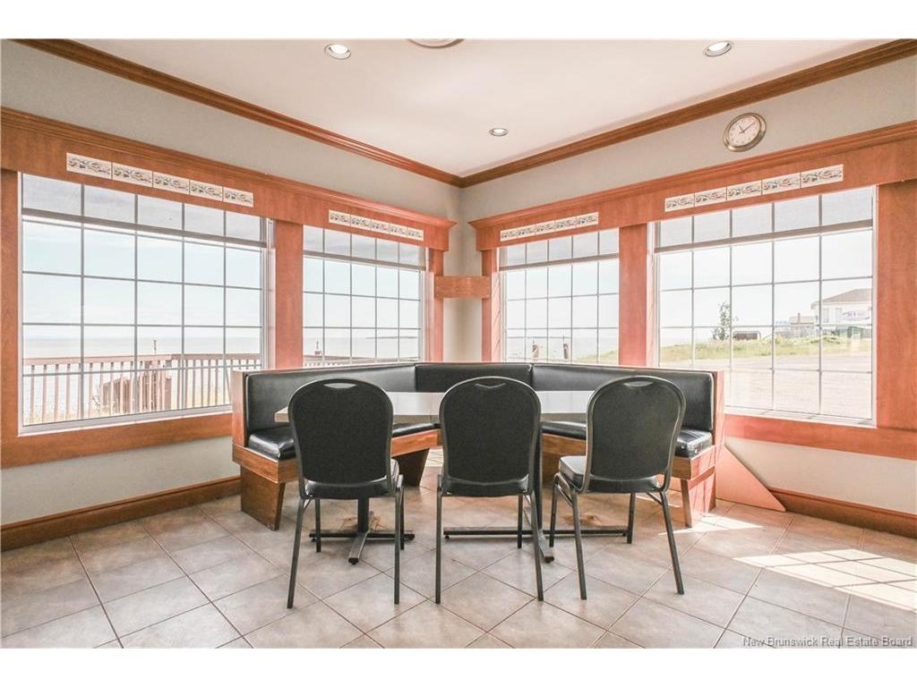 









89


Saint-Pierre Est

BLVD,
Caraquet,




NB
E1W 1B6

