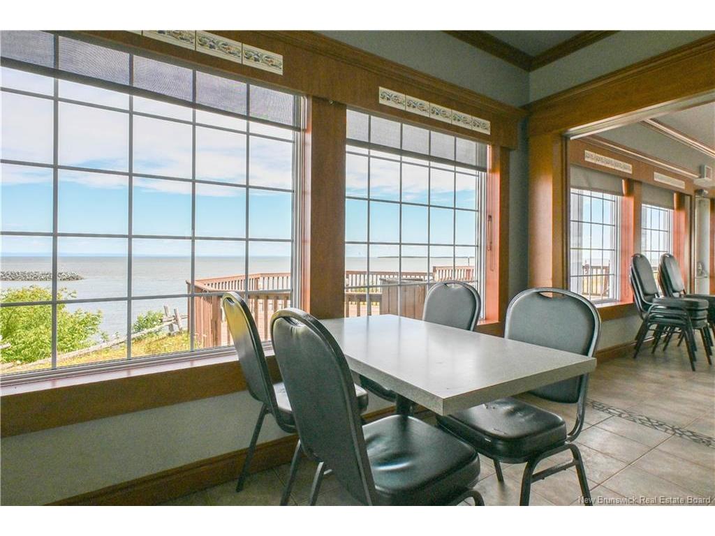 









89


Saint-Pierre Est

BLVD,
Caraquet,




NB
E1W 1B6

