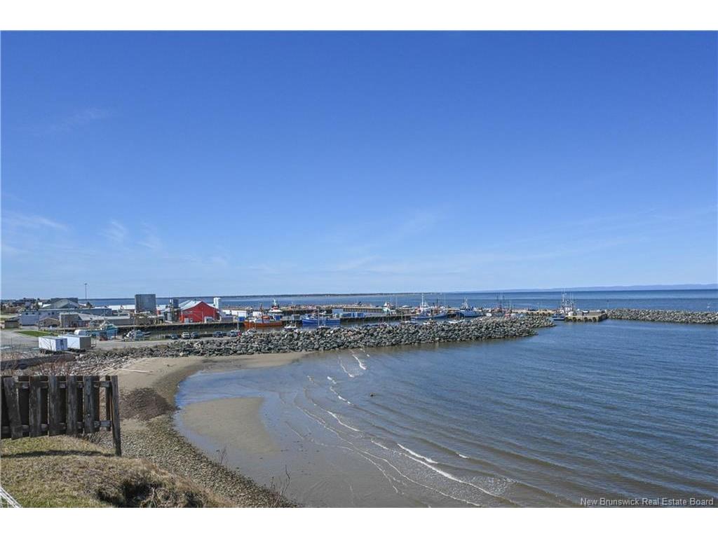 









89


Saint-Pierre Est

BLVD,
Caraquet,




NB
E1W 1B6

