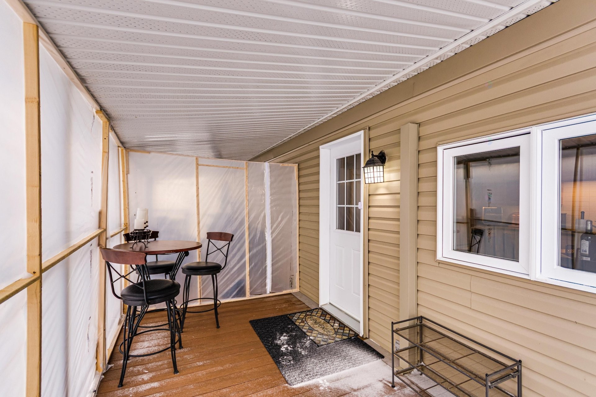 









27


7e Avenue O.

,
Gatineau (Gatineau),




QC
J8T6J4

