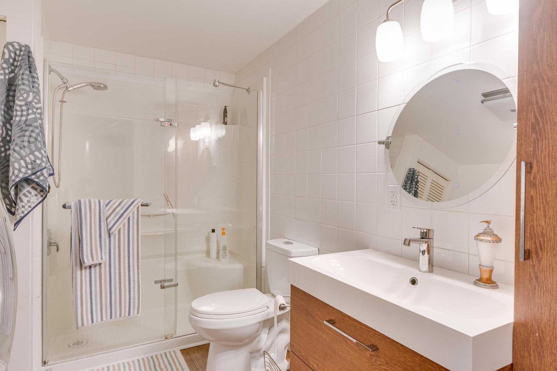 









27


7e Avenue O.

,
Gatineau (Gatineau),




QC
J8T6J4

