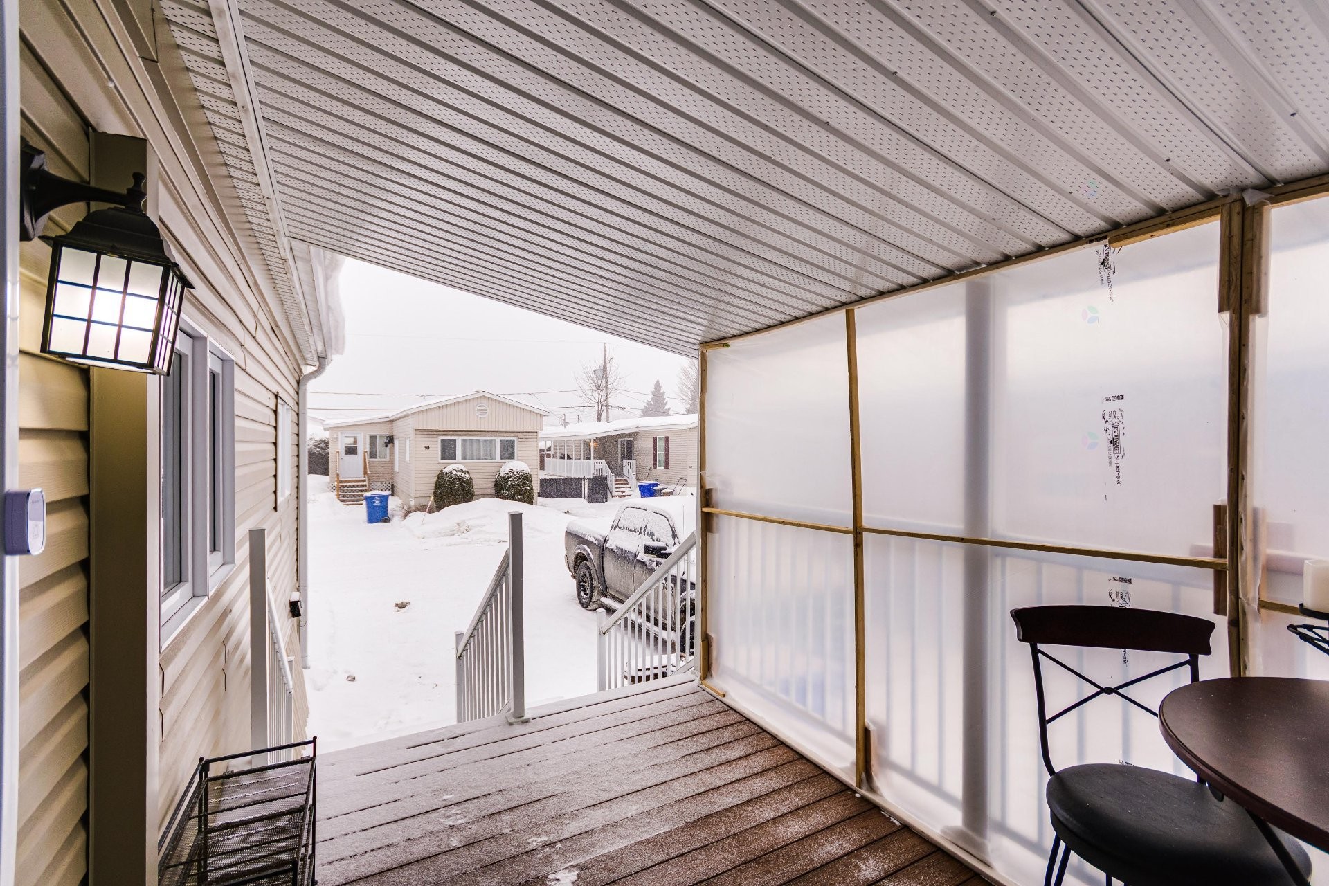 









27


7e Avenue O.

,
Gatineau (Gatineau),




QC
J8T6J4

