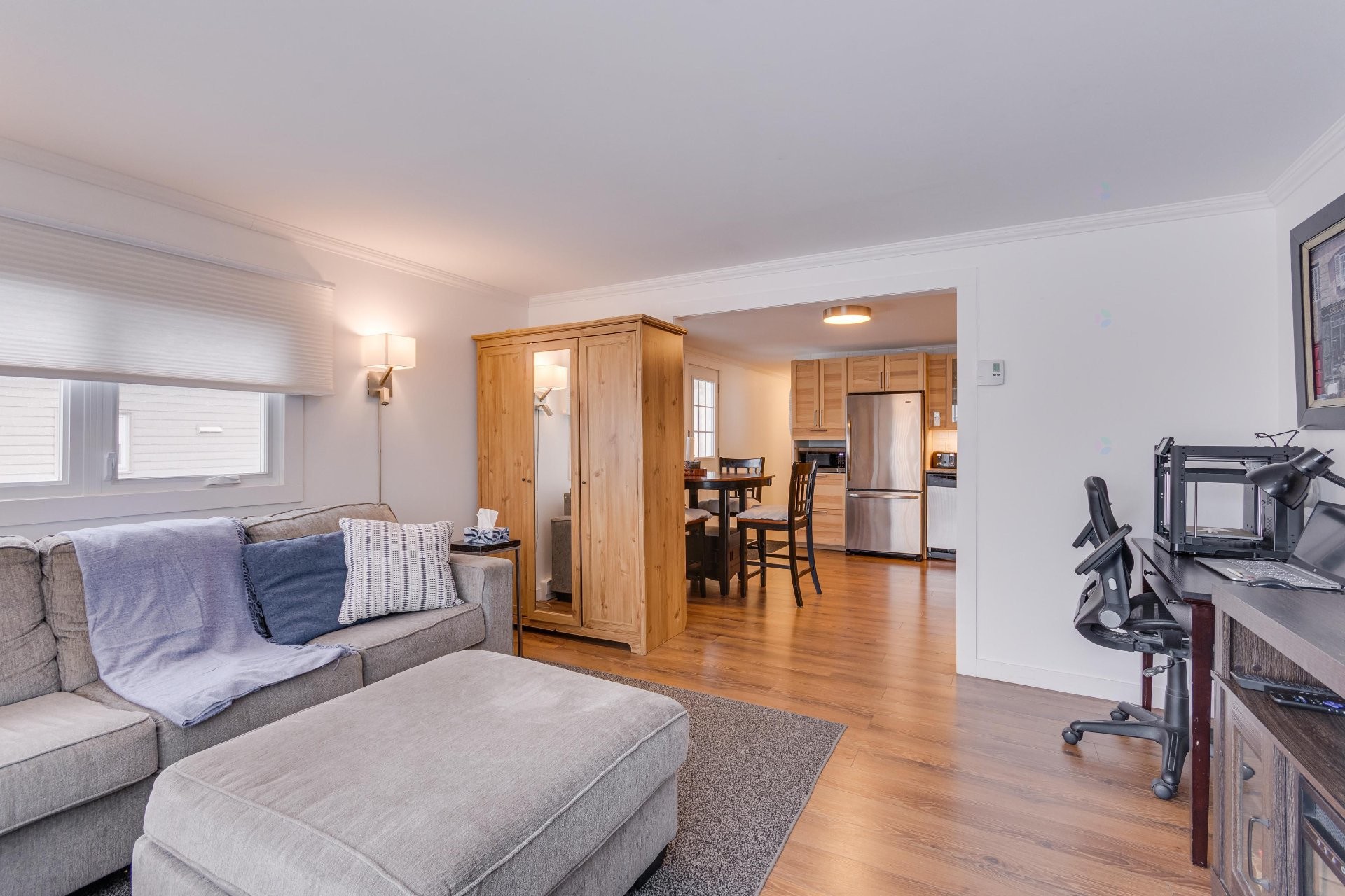 









27


7e Avenue O.

,
Gatineau (Gatineau),




QC
J8T6J4

