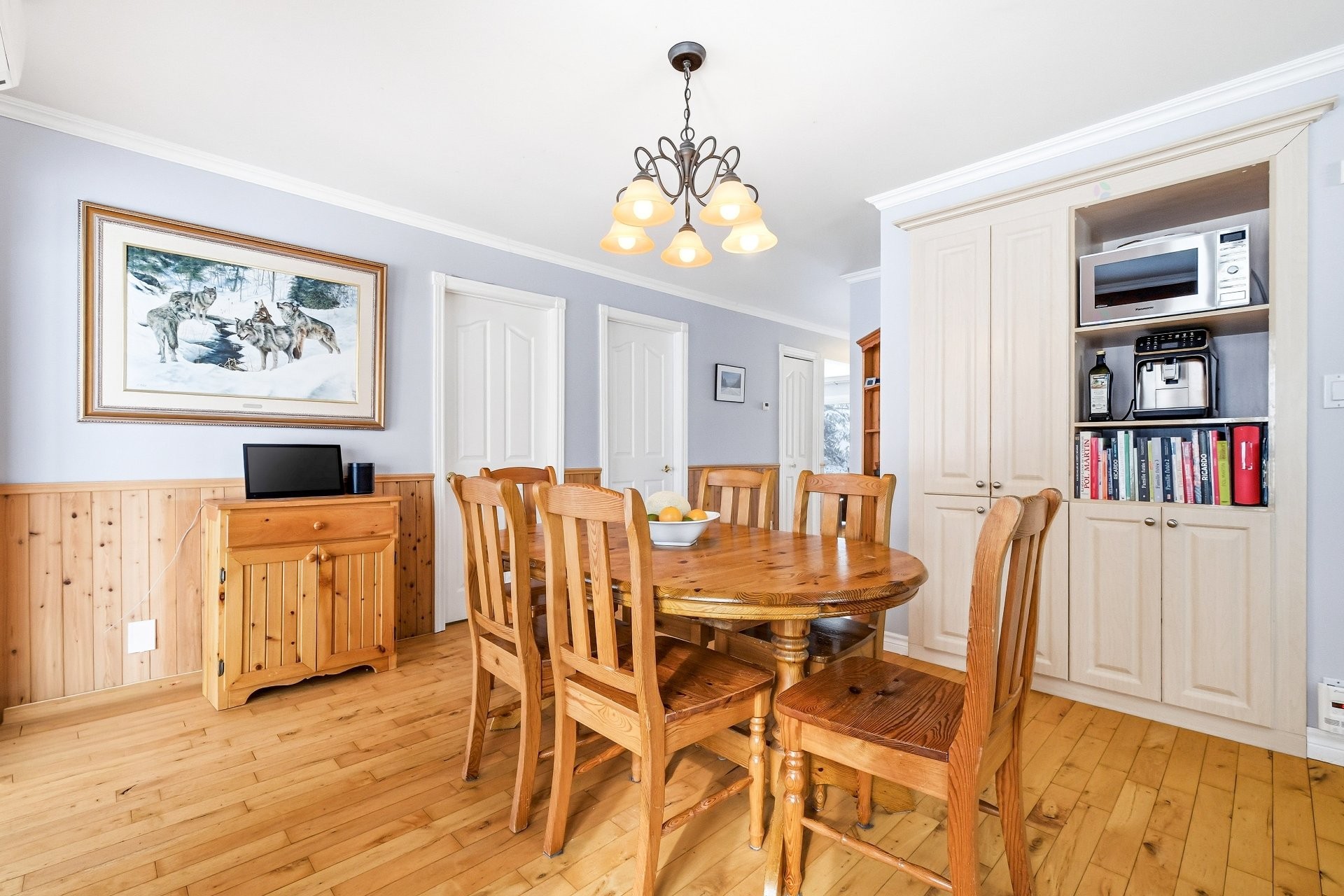 









942


Av. De Salaberry

,
Chambly,




QC
J3L1R4

