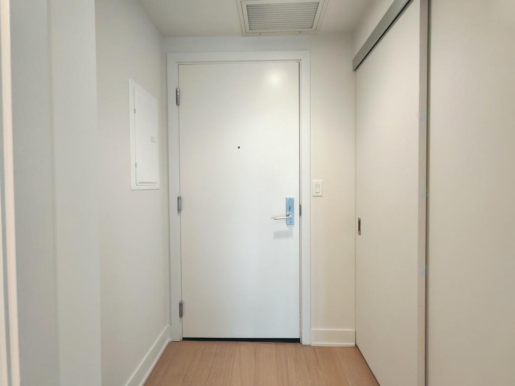 









1288


Rue St-Antoine O.

, 5201,
Montréal (Ville-Marie),




QC
H3C0X6

