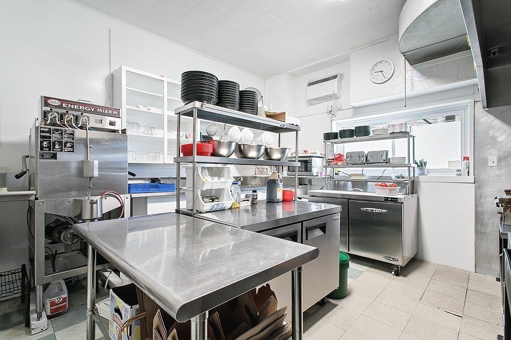 









2144


Route 303

,
Thorne,




QC
J0X2A0

