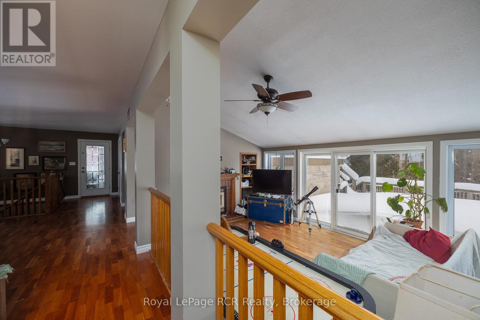 












837 7TH AVENUE

,
Hanover,




Ontario
N4N2K3

