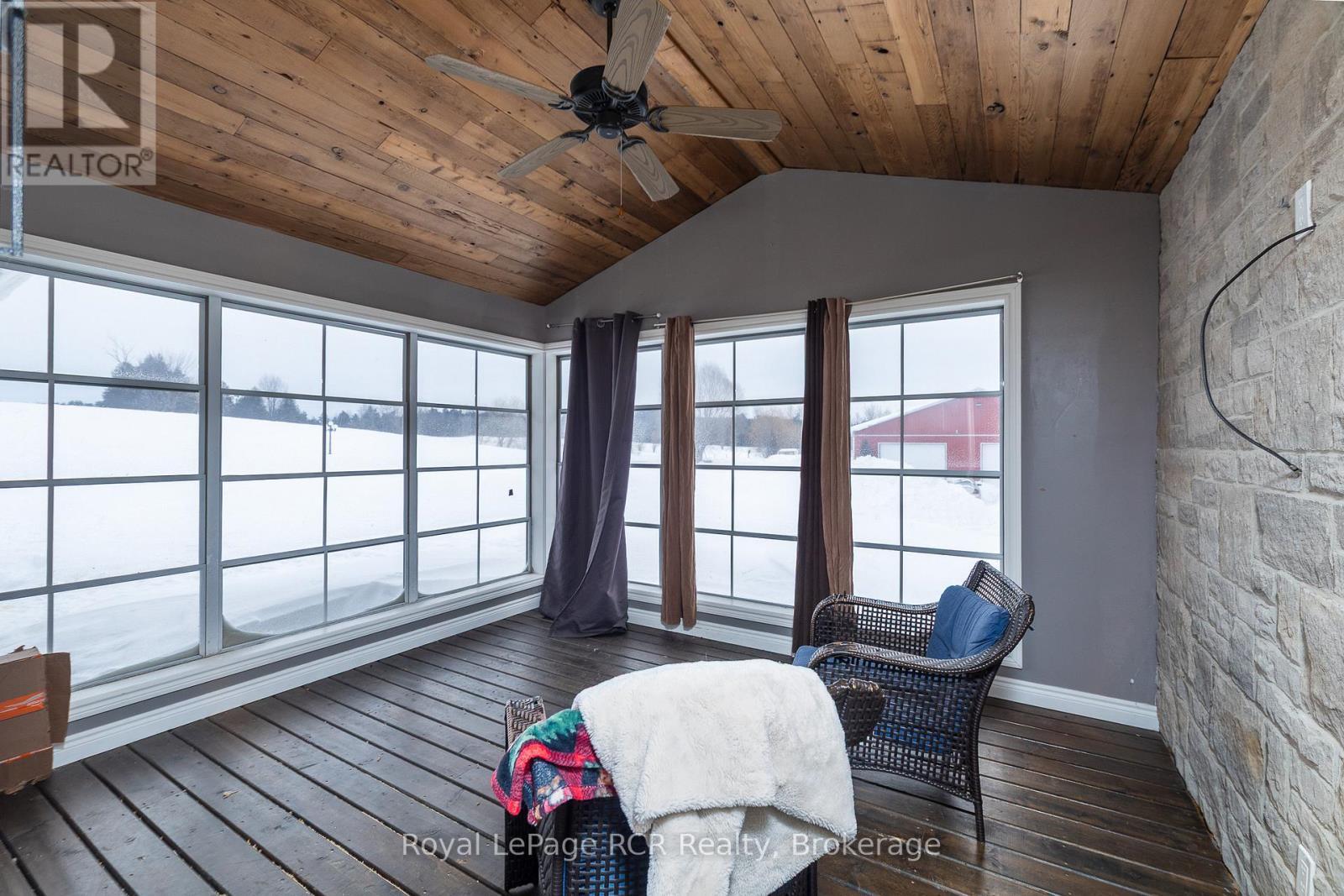 












837 7TH AVENUE

,
Hanover,




Ontario
N4N2K3

