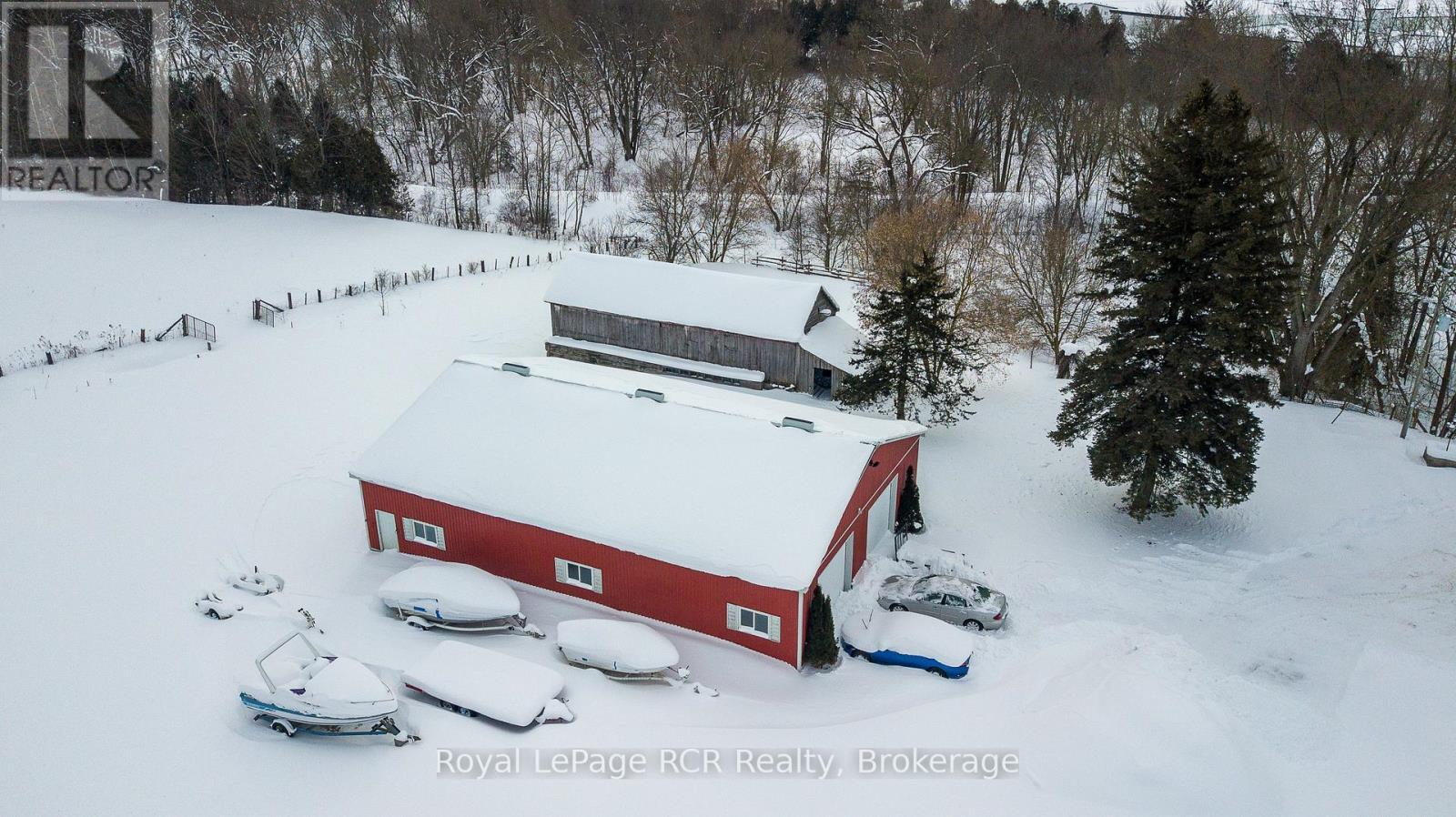 












837 7TH AVENUE

,
Hanover,




Ontario
N4N2K3

